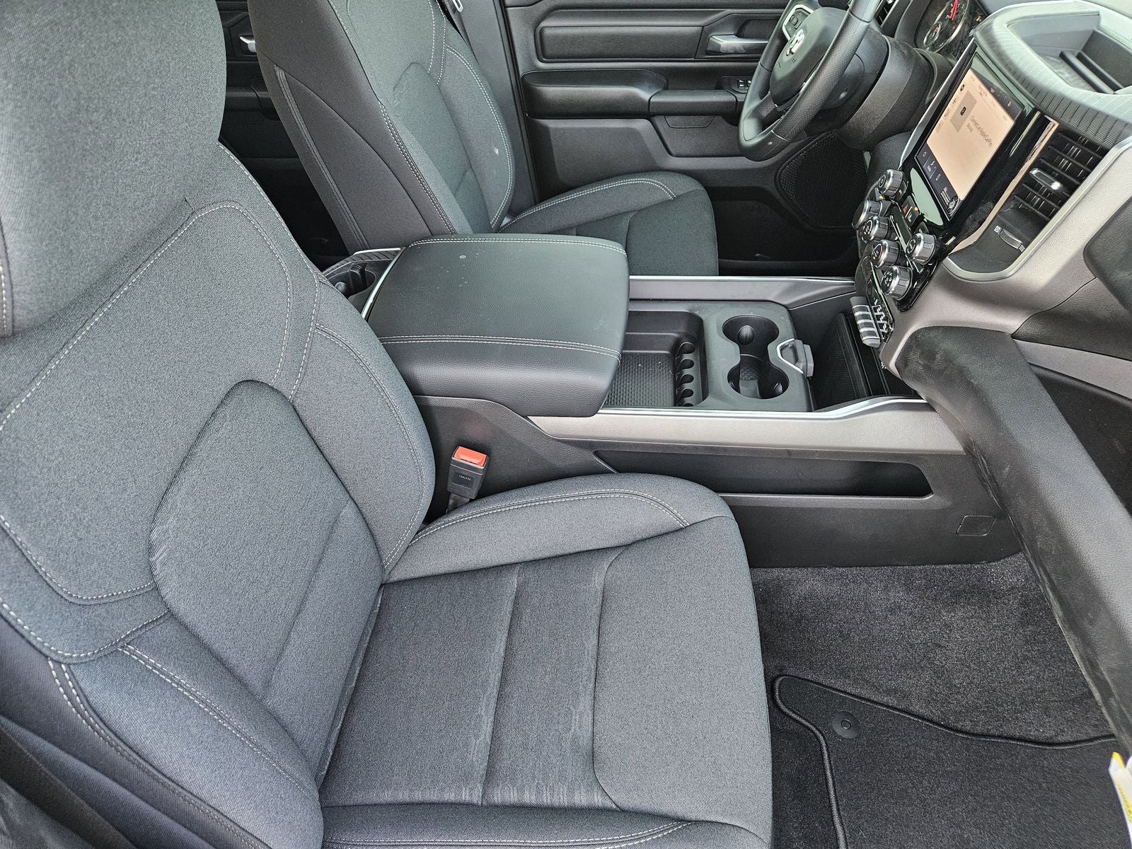 2026 RAM Ram 1500 RAM 1500 EXPRESS CREW CAB 4X4 5'7' BOX