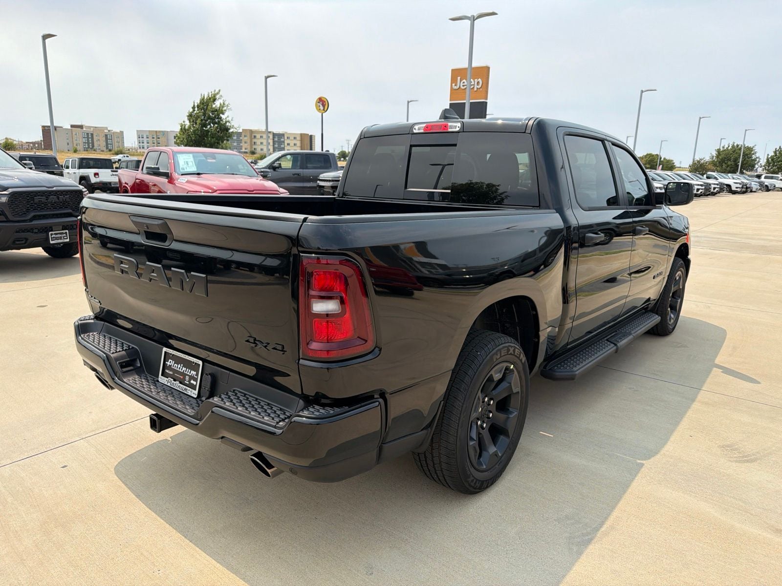 2026 RAM Ram 1500 RAM 1500 EXPRESS CREW CAB 4X4 5'7' BOX