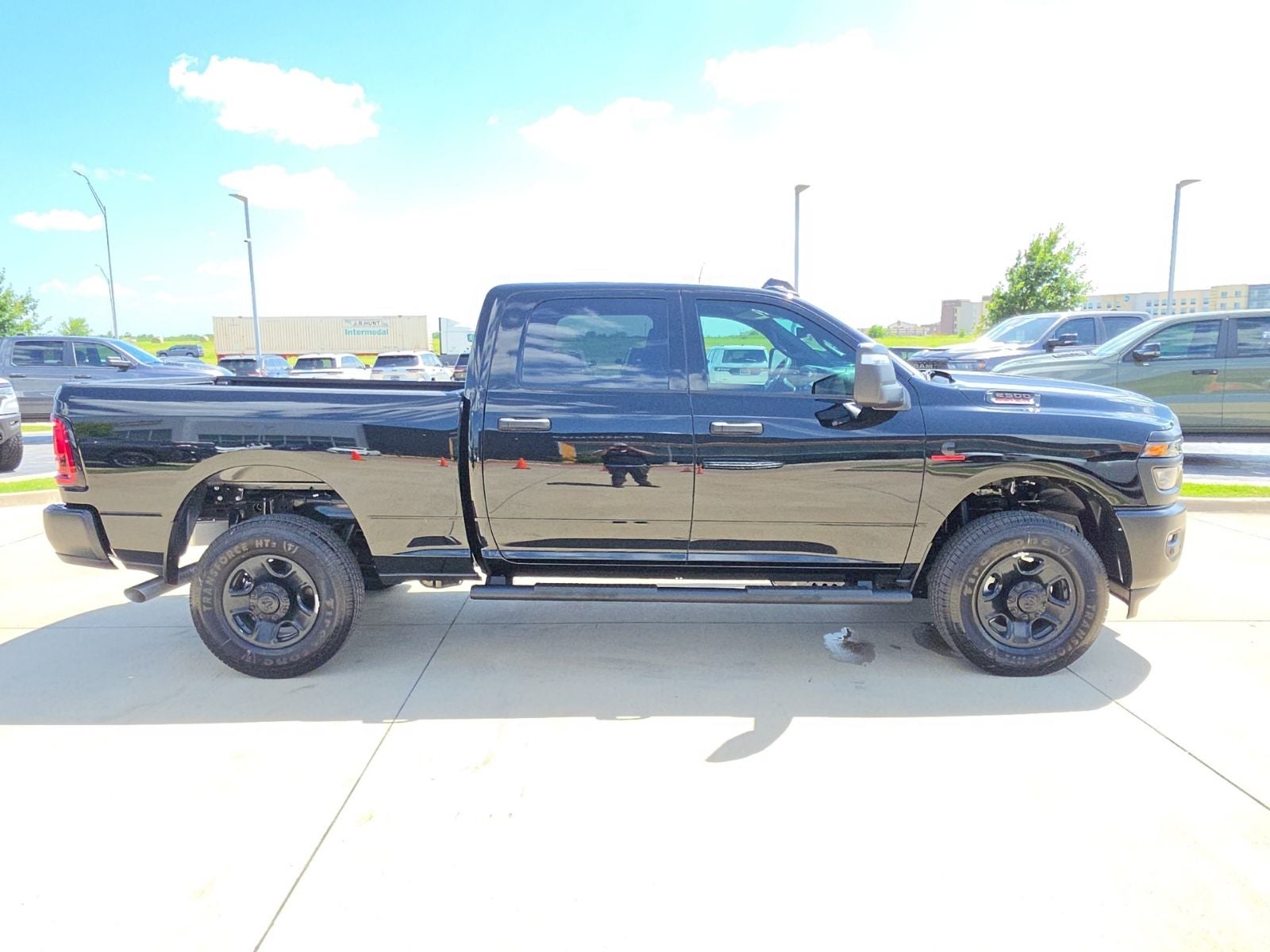 2026 RAM Ram 2500 RAM 2500 TRADESMAN CREW CAB 4X4 6'4' BOX