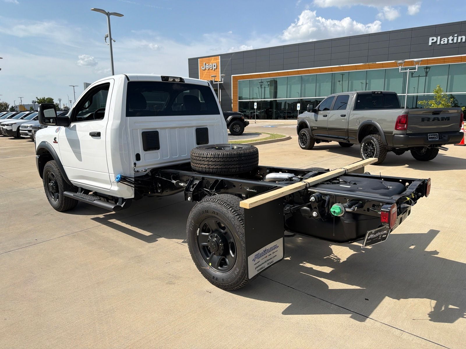 2026 RAM Ram 3500 Chassis Cab RAM 3500 TRADESMAN CHASSIS REGULAR CAB 4X4 60' CA