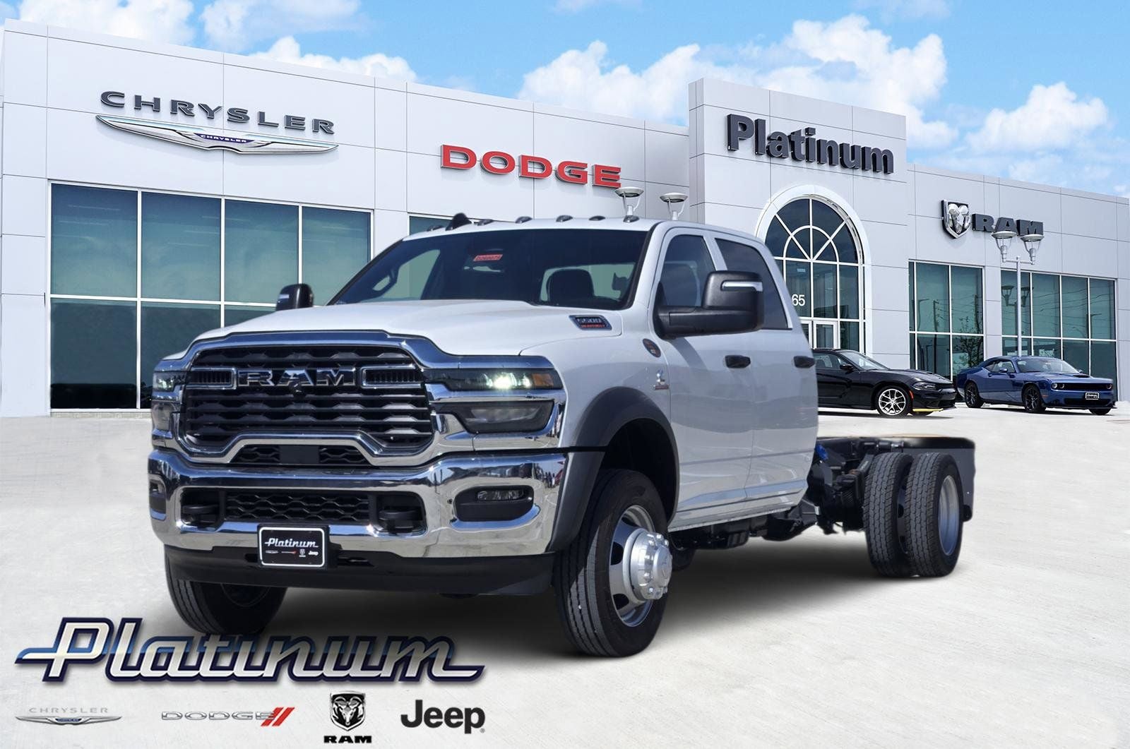 2026 RAM Ram 5500 Chassis Cab RAM 5500 TRADESMAN CHASSIS CREW CAB 4X4 84' CA