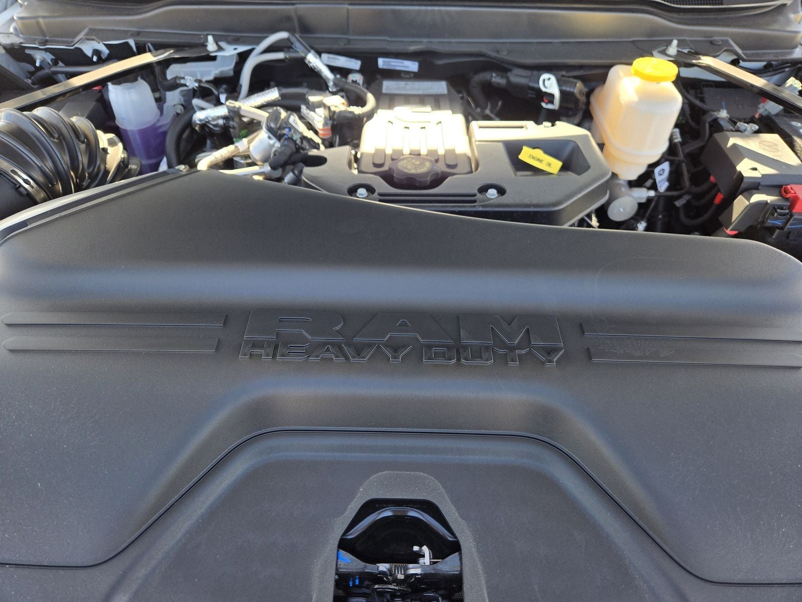 2026 RAM Ram 5500 Chassis Cab RAM 5500 TRADESMAN CHASSIS CREW CAB 4X4 84' CA