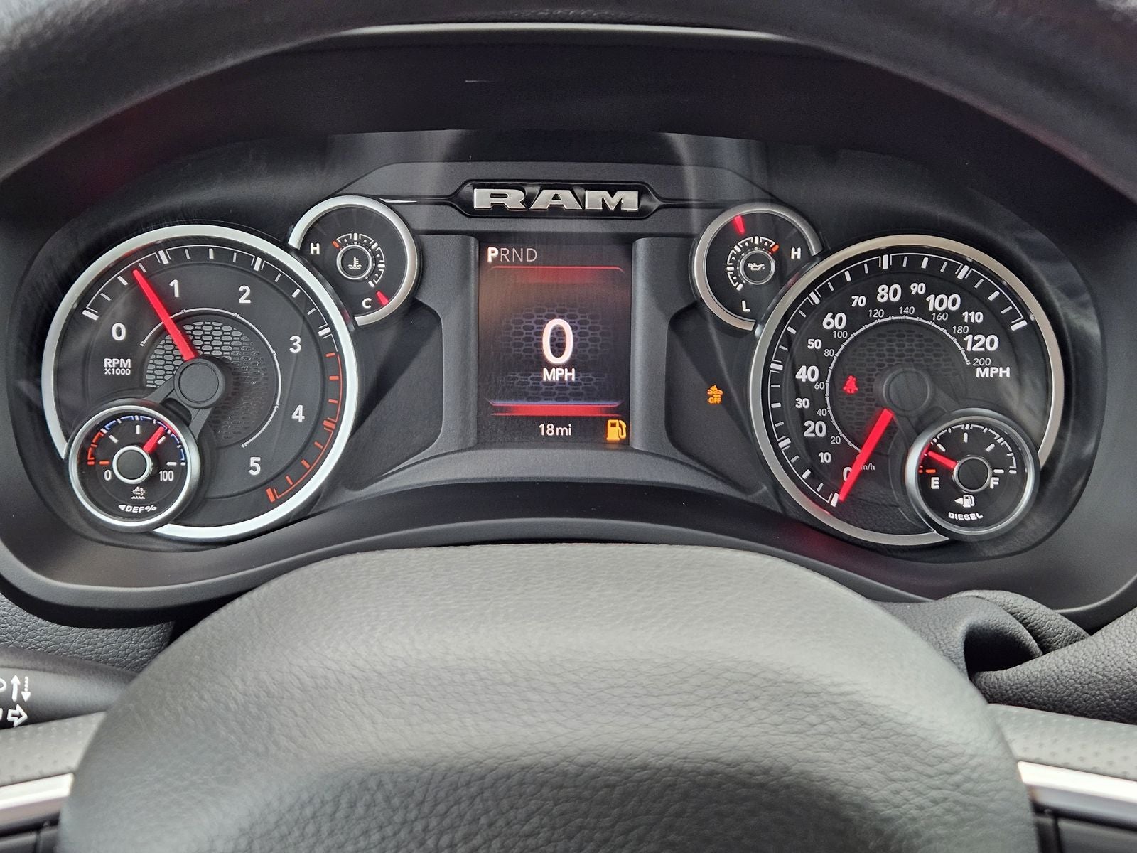 2025 RAM Ram 3500 Chassis Cab RAM 3500 TRADESMAN CREW CAB CHASSIS 4X4 60' CA