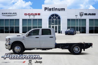 2026 RAM Ram 3500 Chassis Cab RAM 3500 TRADESMAN CREW CAB CHASSIS 4X4 60' CA