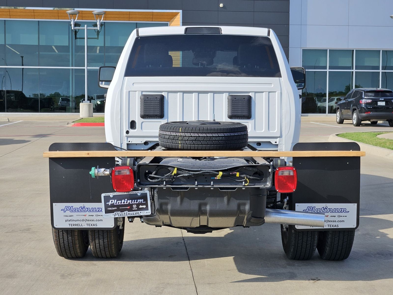 2026 RAM Ram 3500 Chassis Cab RAM 3500 TRADESMAN CREW CAB CHASSIS 4X4 60' CA