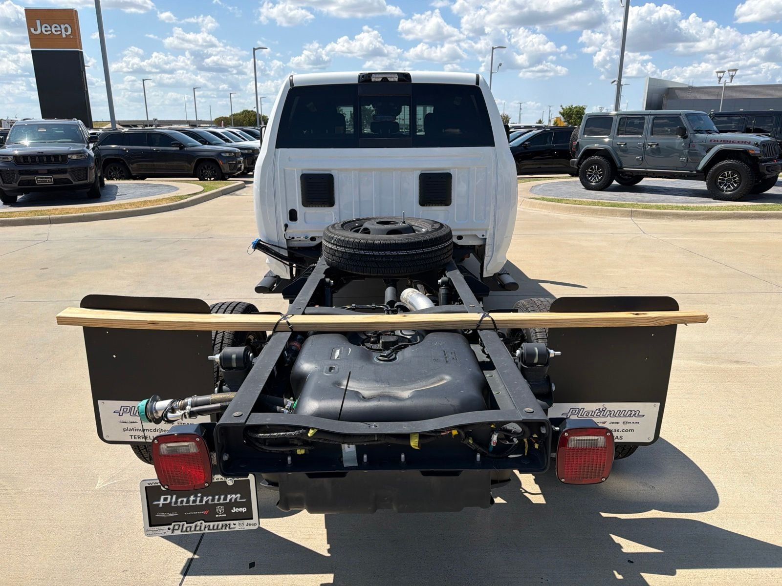 2026 RAM Ram 3500 Chassis Cab RAM 3500 TRADESMAN CREW CAB CHASSIS 4X4 60' CA