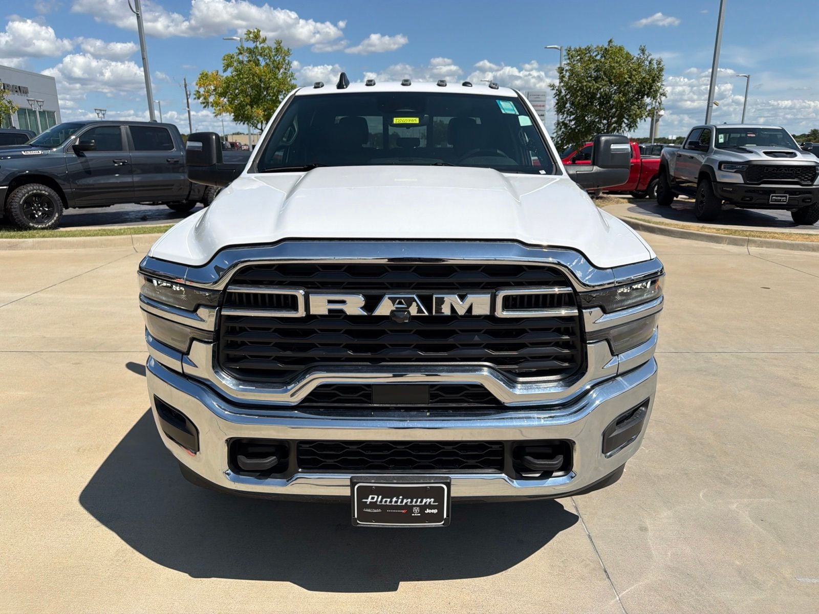 2026 RAM Ram 3500 Chassis Cab RAM 3500 TRADESMAN CREW CAB CHASSIS 4X4 60' CA