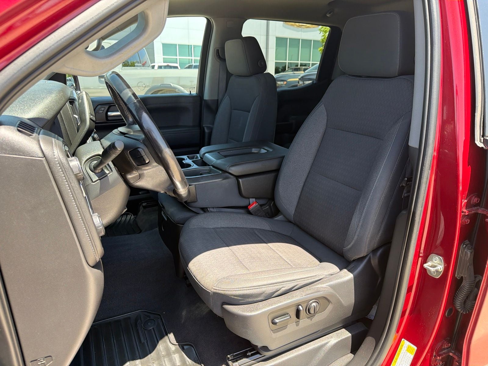 2020 Chevrolet Silverado 1500 4WD Crew Cab Short Bed LT