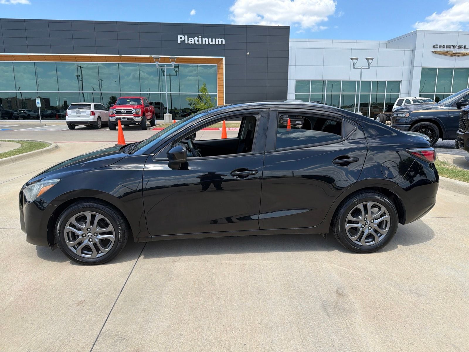 2019 Toyota Yaris L