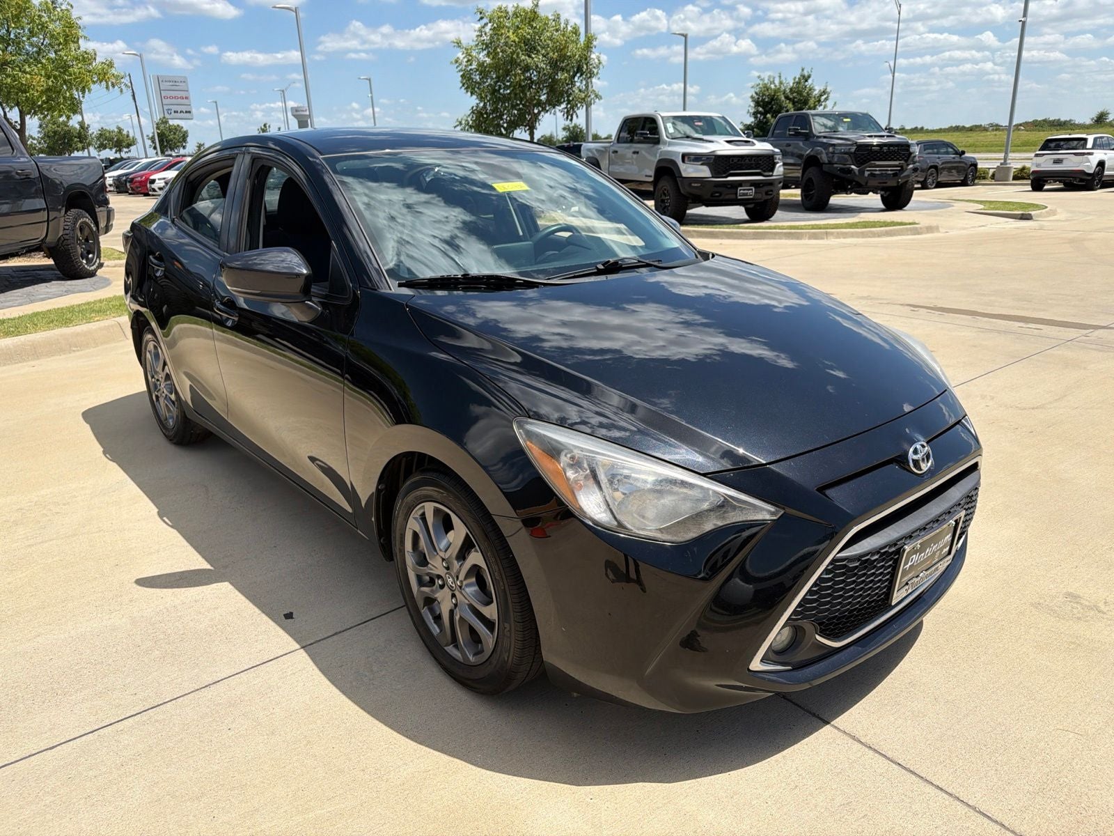 2019 Toyota Yaris L