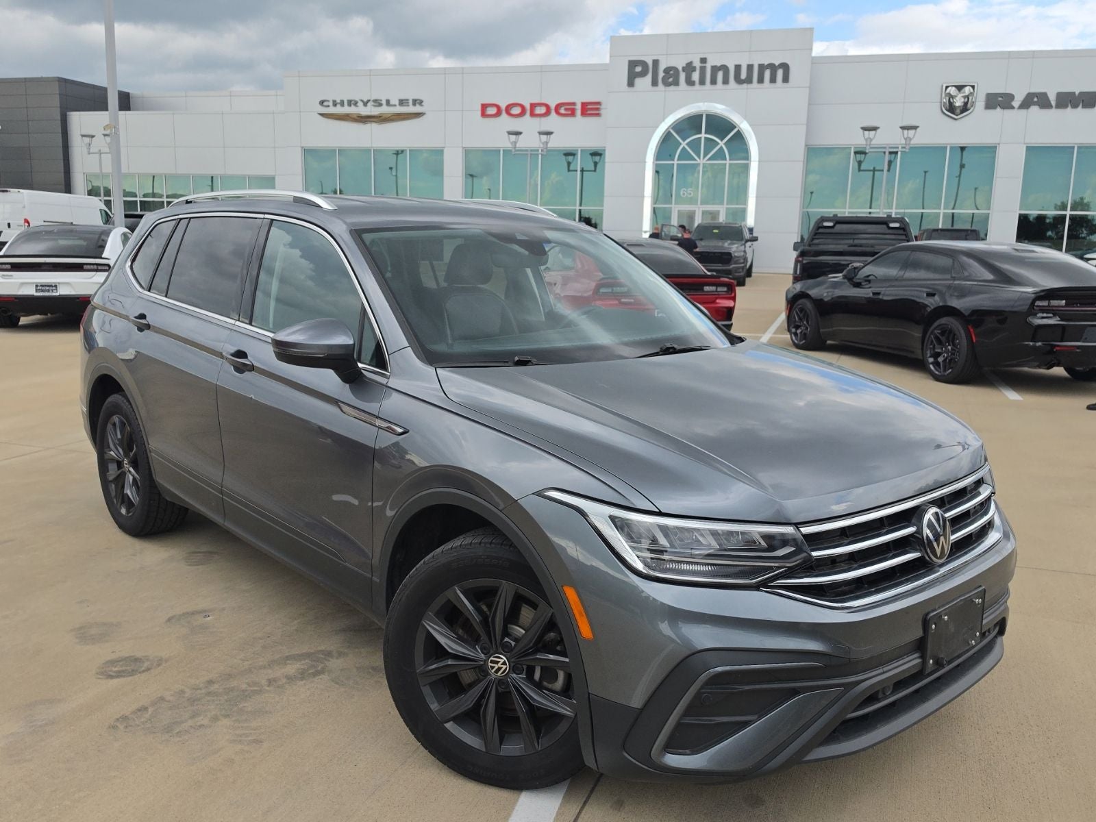 2024 Volkswagen Tiguan 2.0T SE