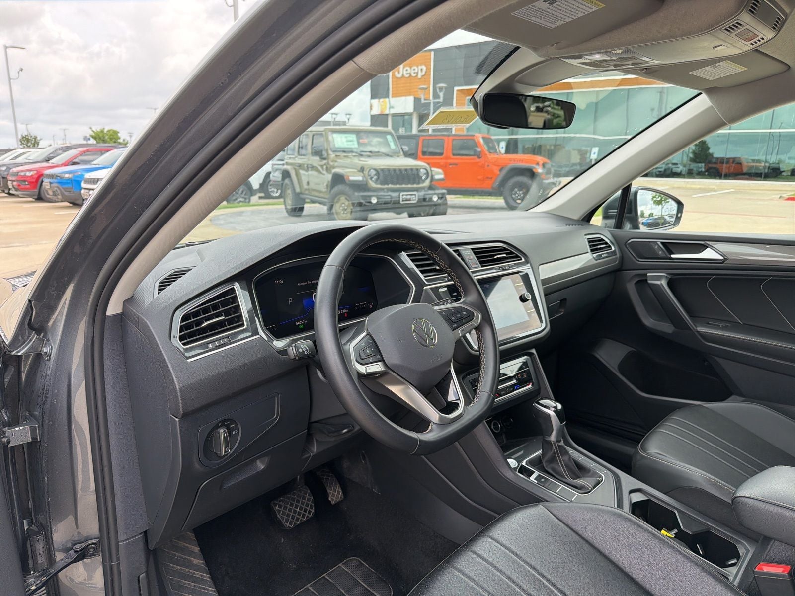 2024 Volkswagen Tiguan 2.0T SE
