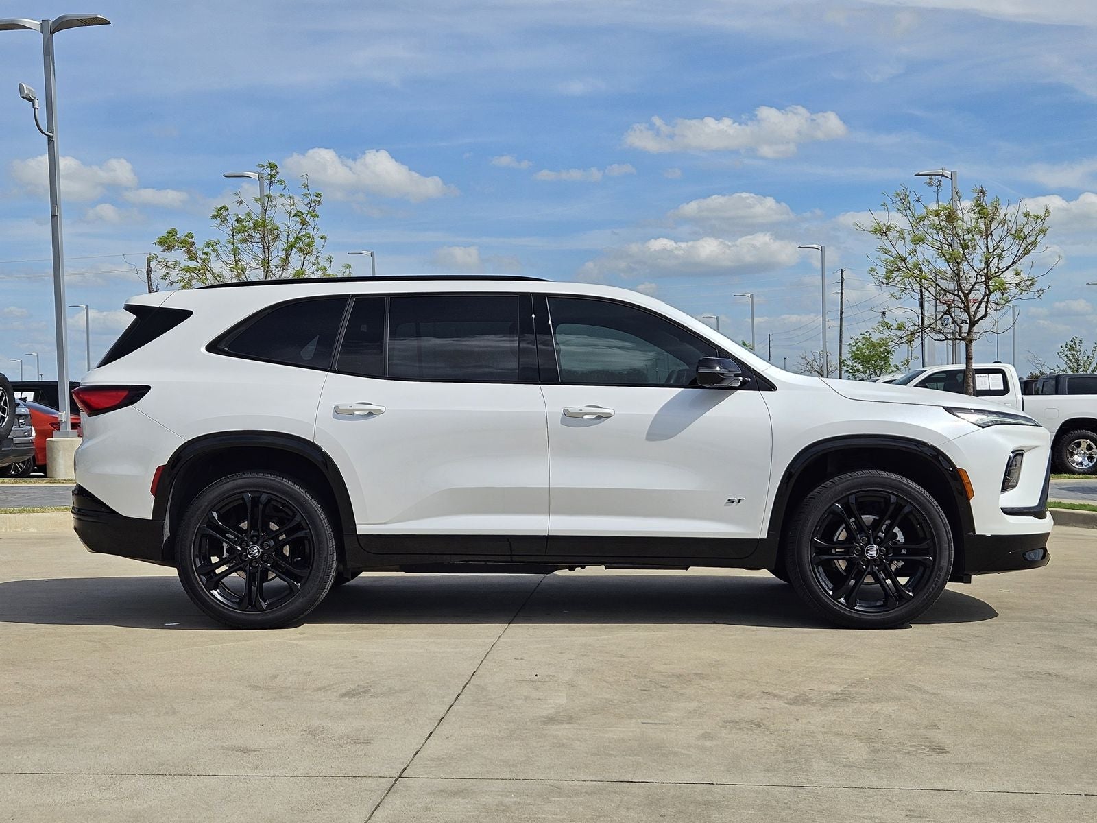 2025 Buick Enclave Sport Touring FWD