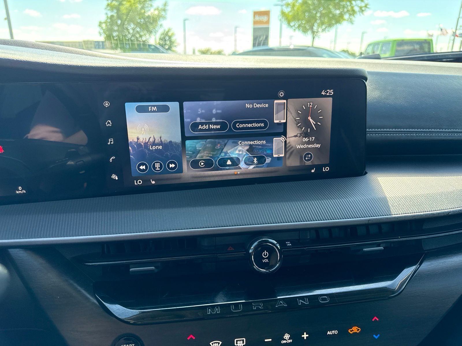 2025 Nissan Murano SV