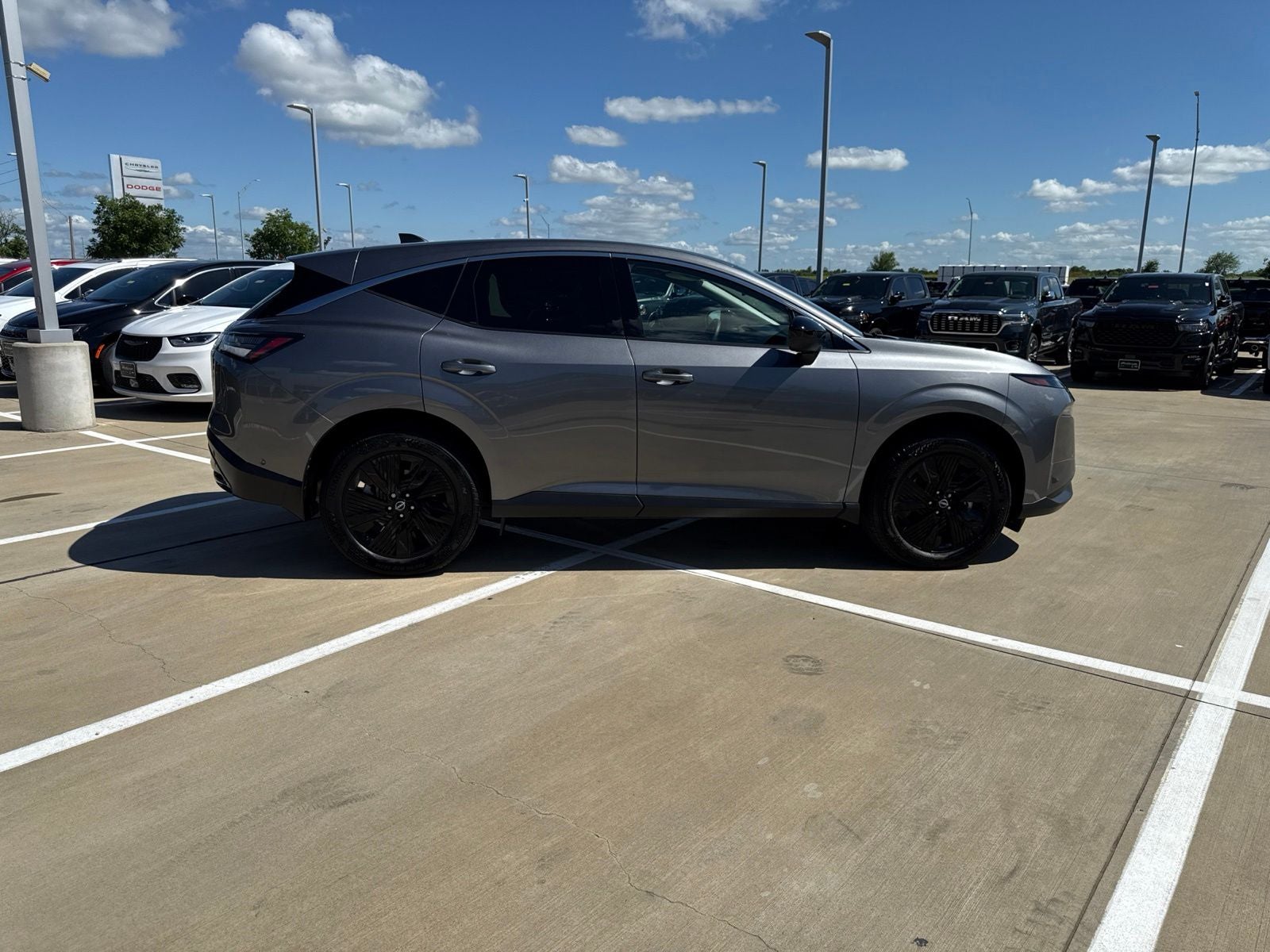 2025 Nissan Murano SV