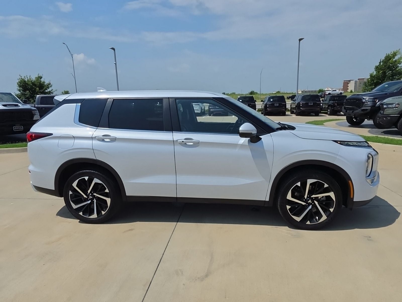 2024 Mitsubishi Outlander SE 2.5 S-AWC