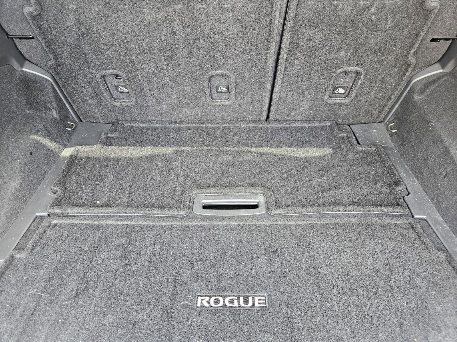 2023 Nissan Rogue Platinum FWD