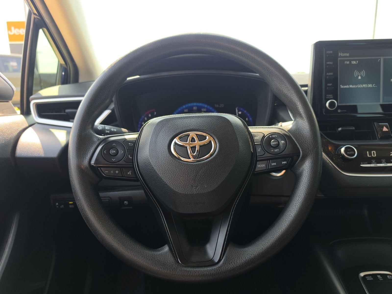2022 Toyota Corolla Hybrid LE