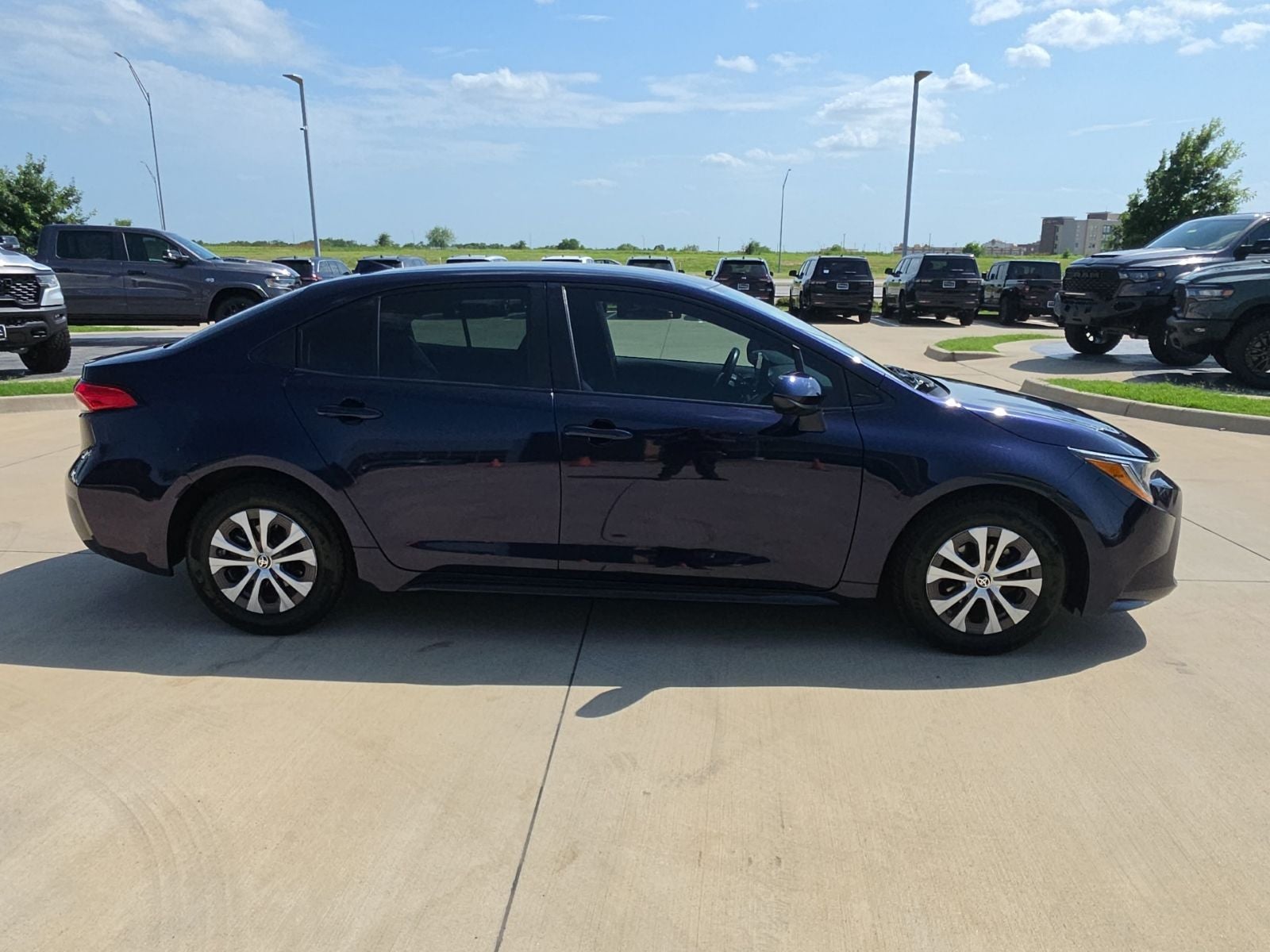 2022 Toyota Corolla Hybrid LE