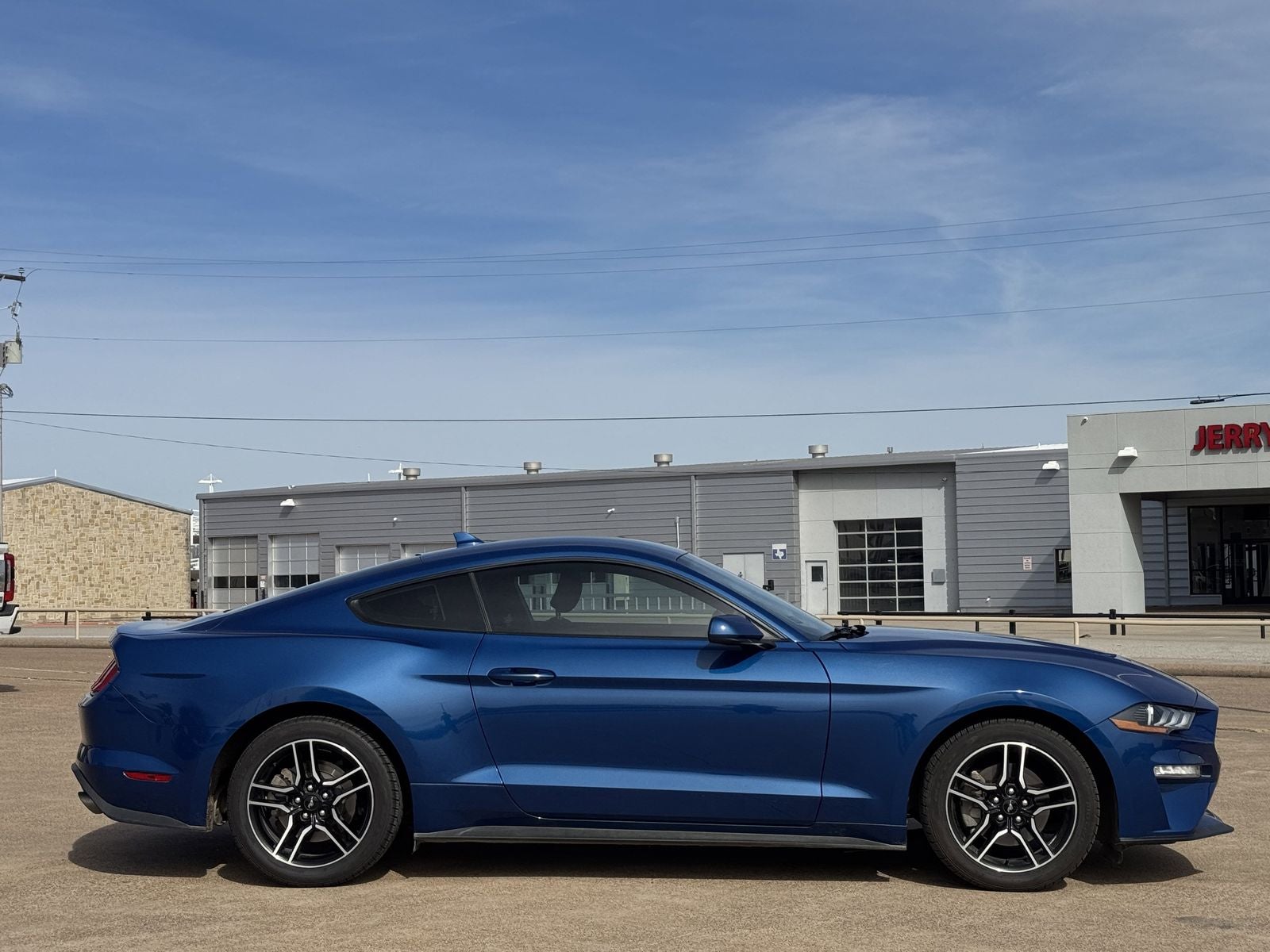 2022 Ford Mustang EcoBoost