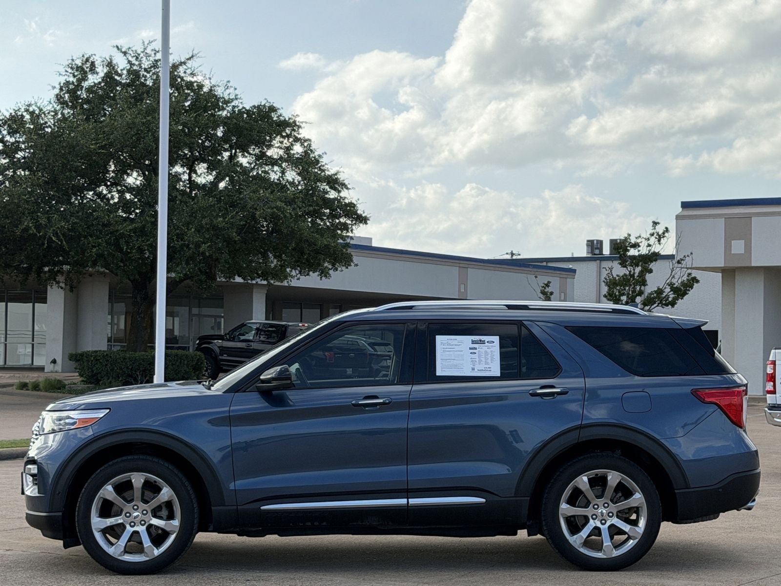 2020 Ford Explorer Platinum