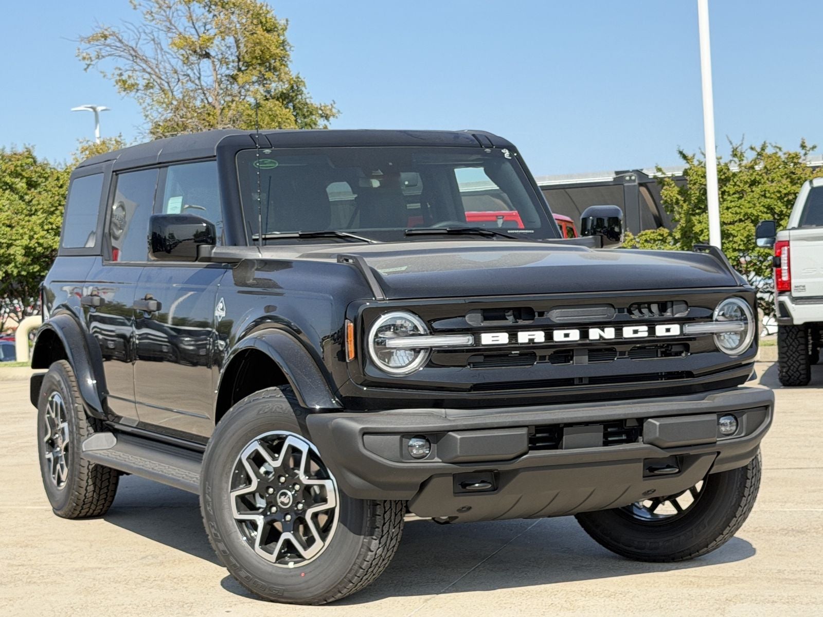 2026 Ford Bronco Outer Banks