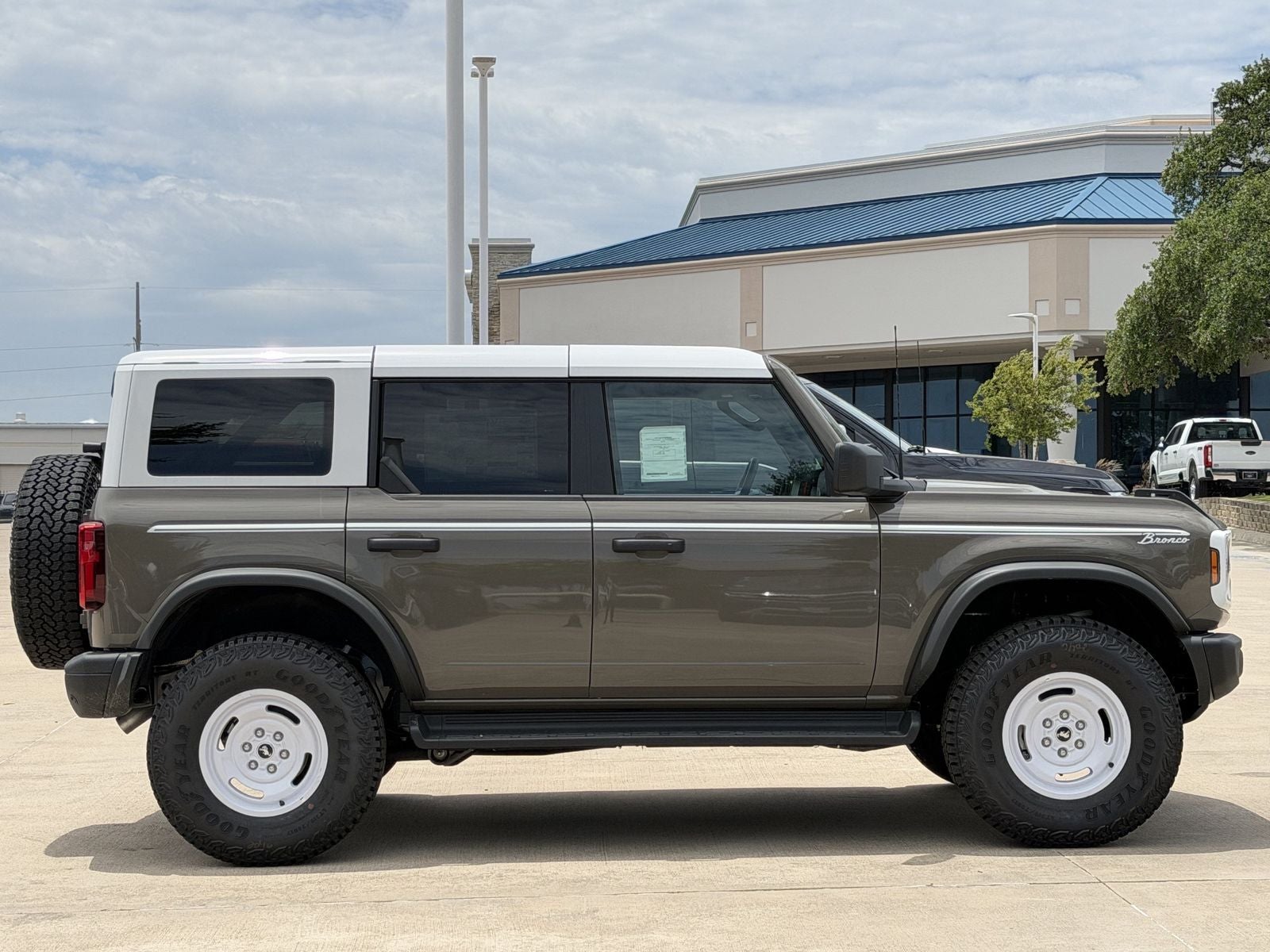 2026 Ford Bronco Heritage Edition