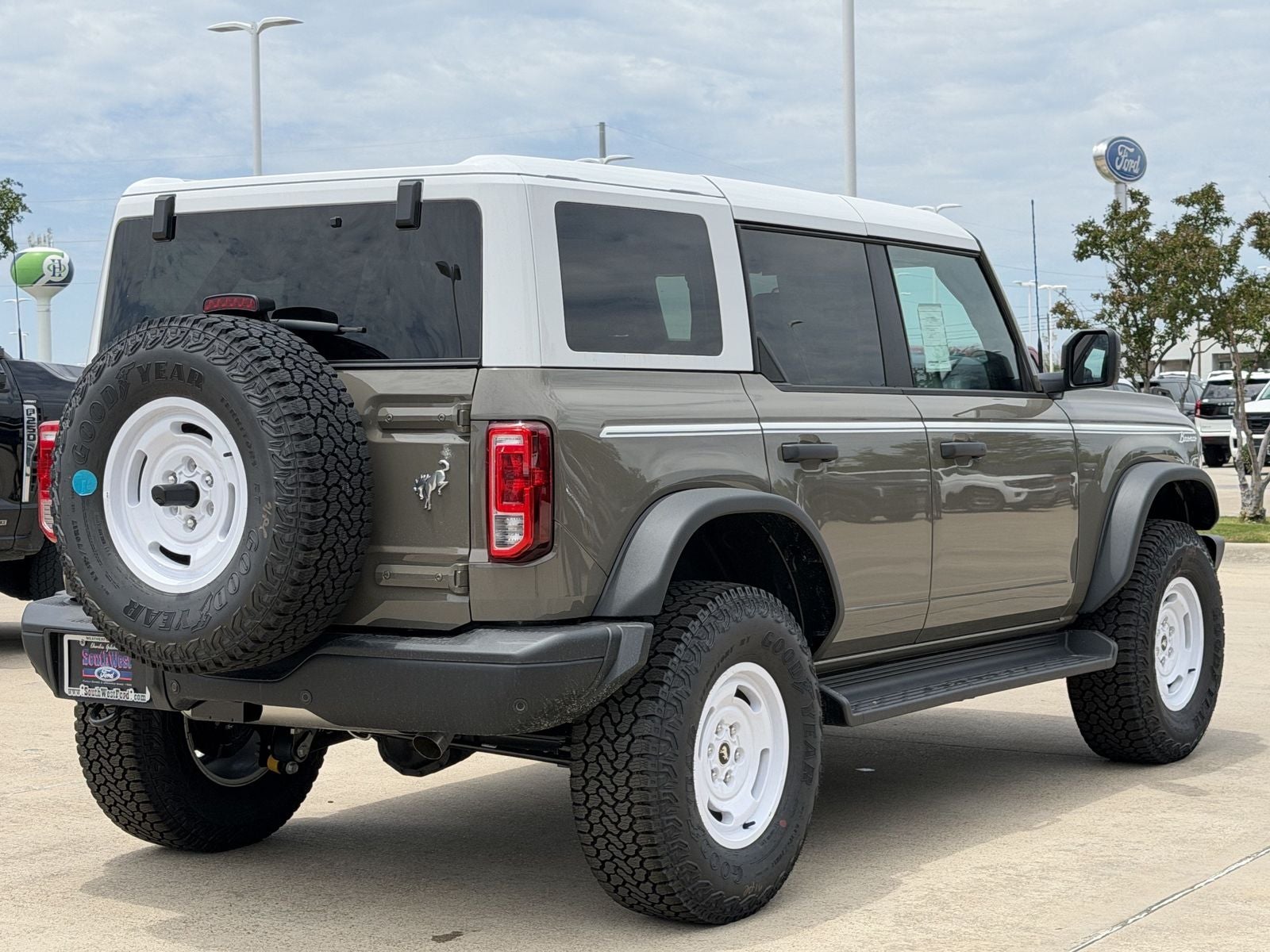 2026 Ford Bronco Heritage Edition