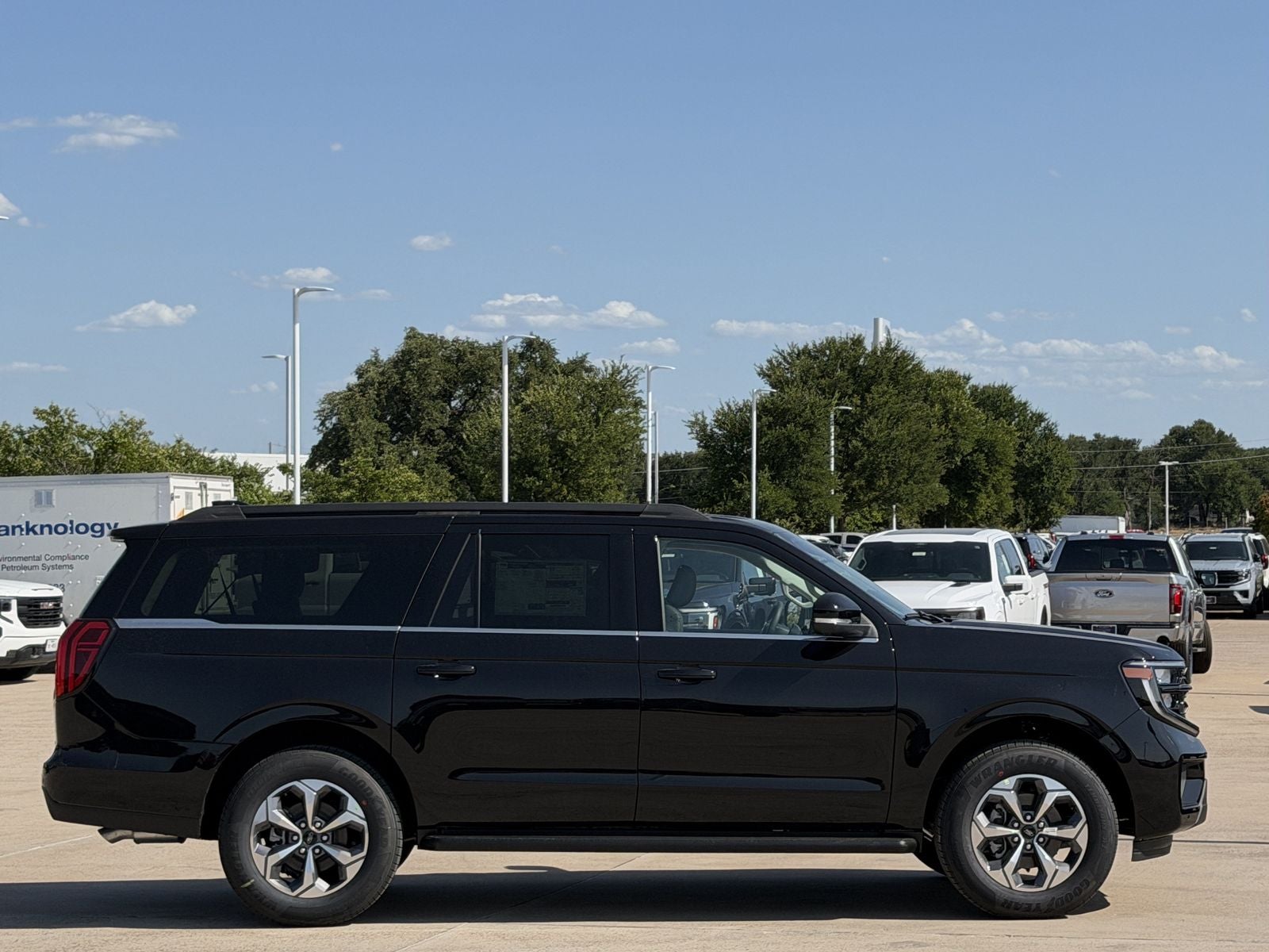 2027 Ford Expedition Max Active