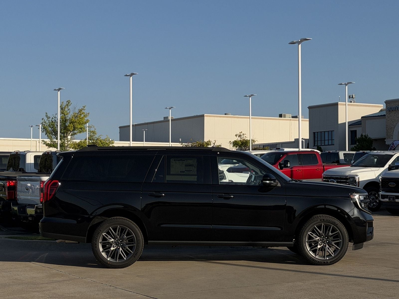 2027 Ford Expedition Max Platinum
