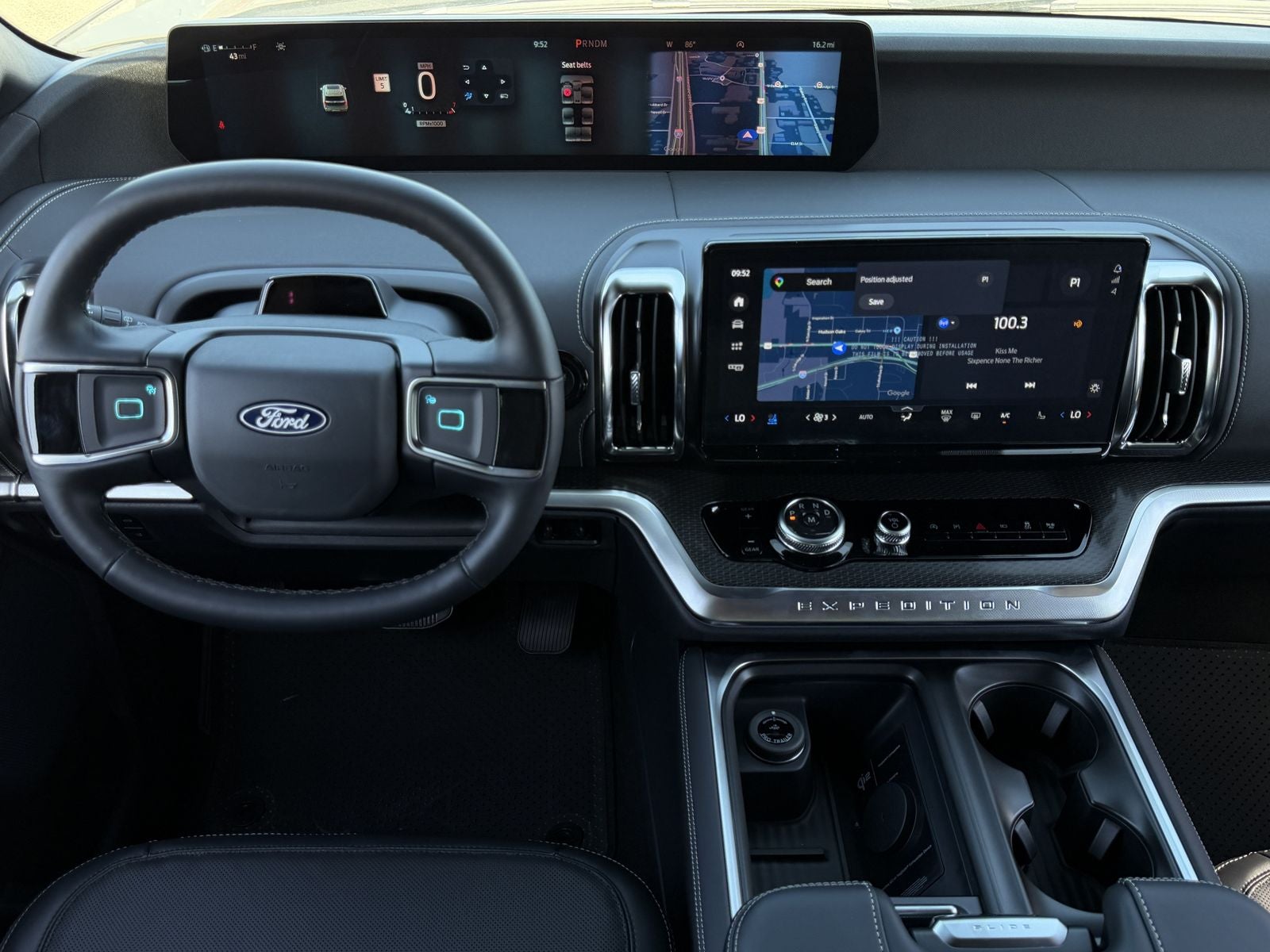 2027 Ford Expedition Platinum