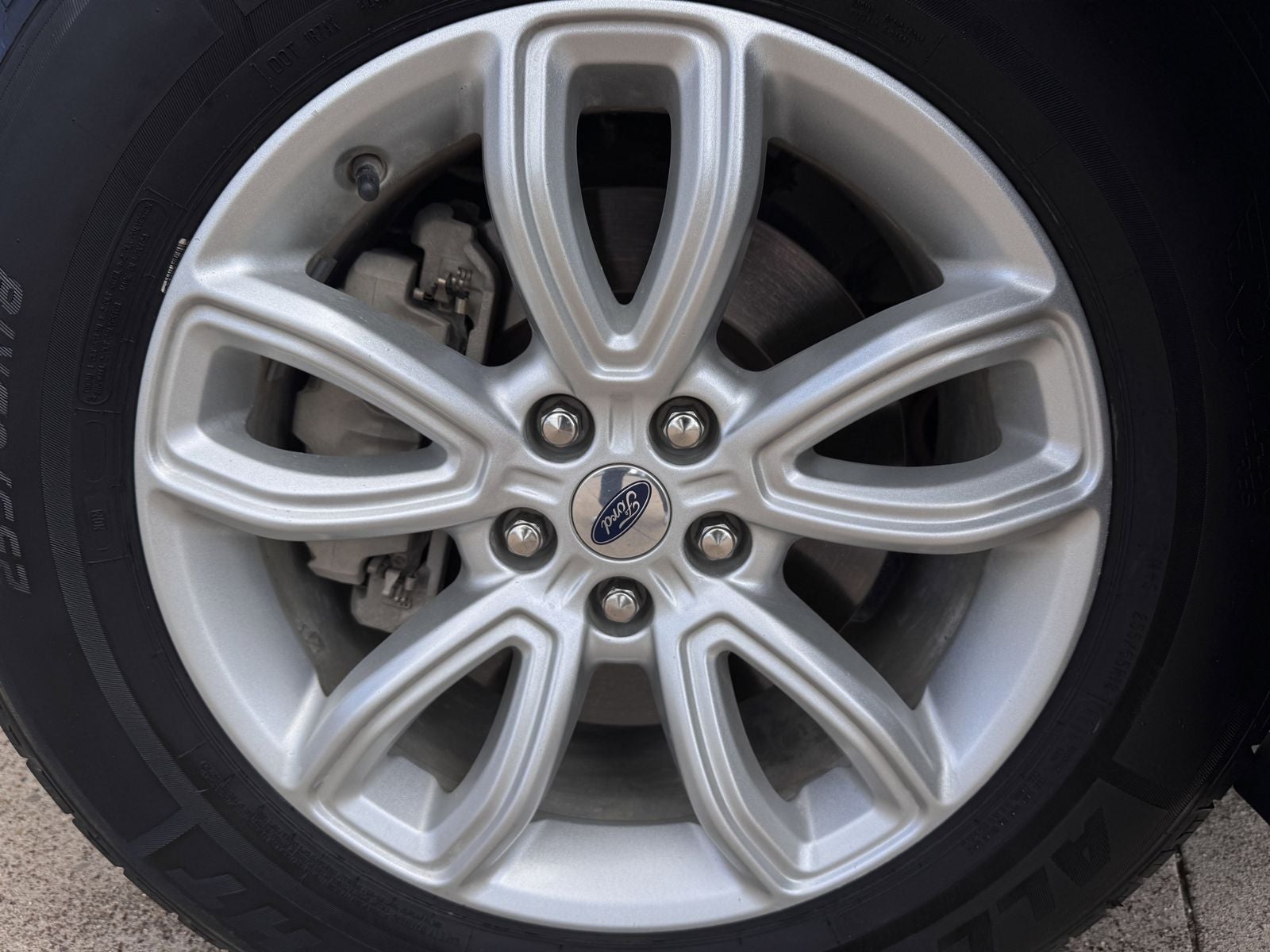 2021 Ford Explorer Base