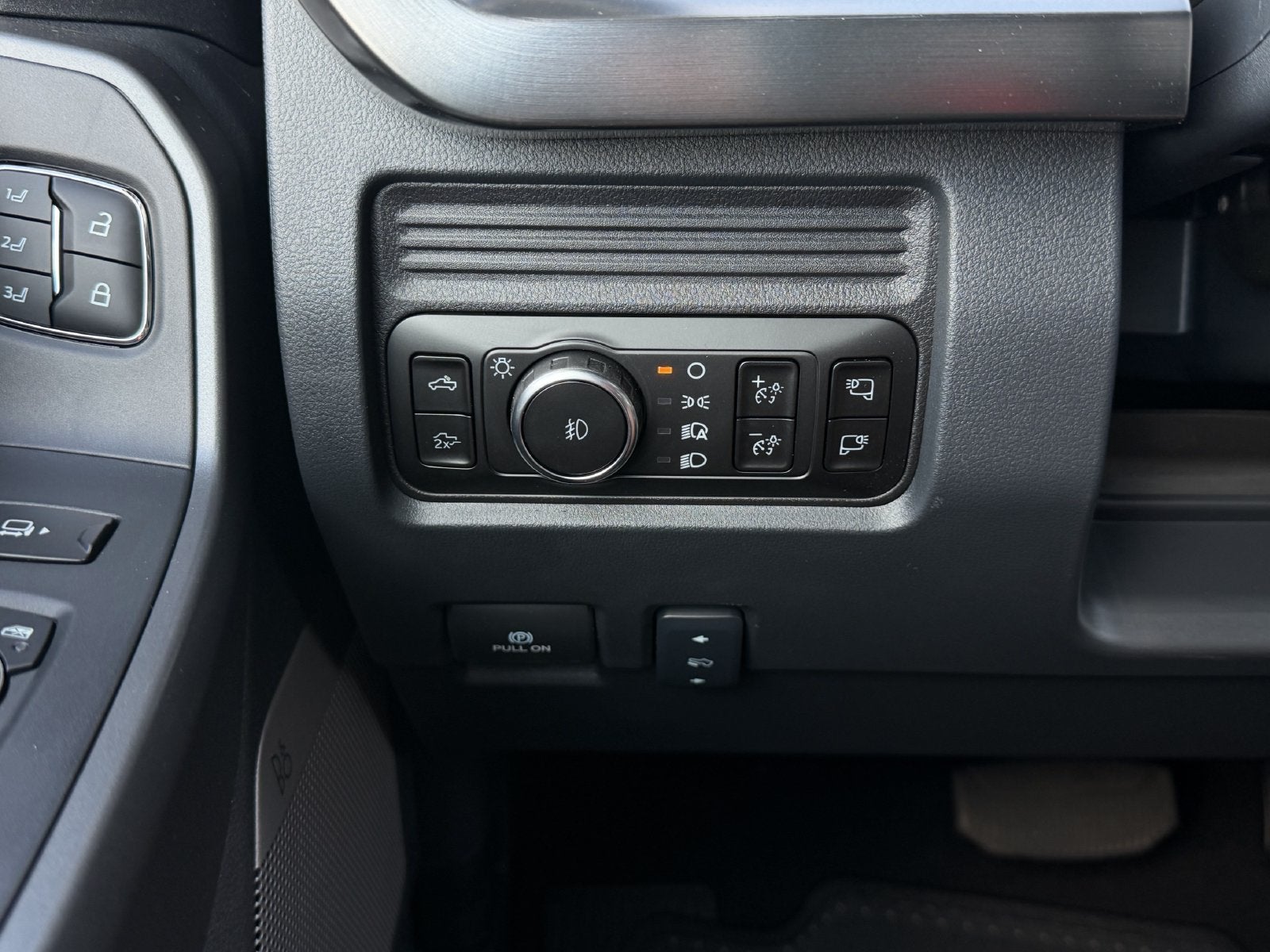 2027 Ford F-250SD F-250® Lariat®