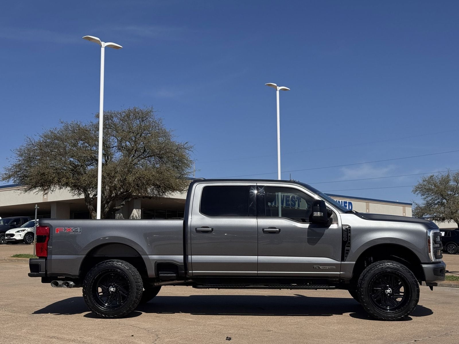 2024 Ford F-250SD F-250® Lariat®