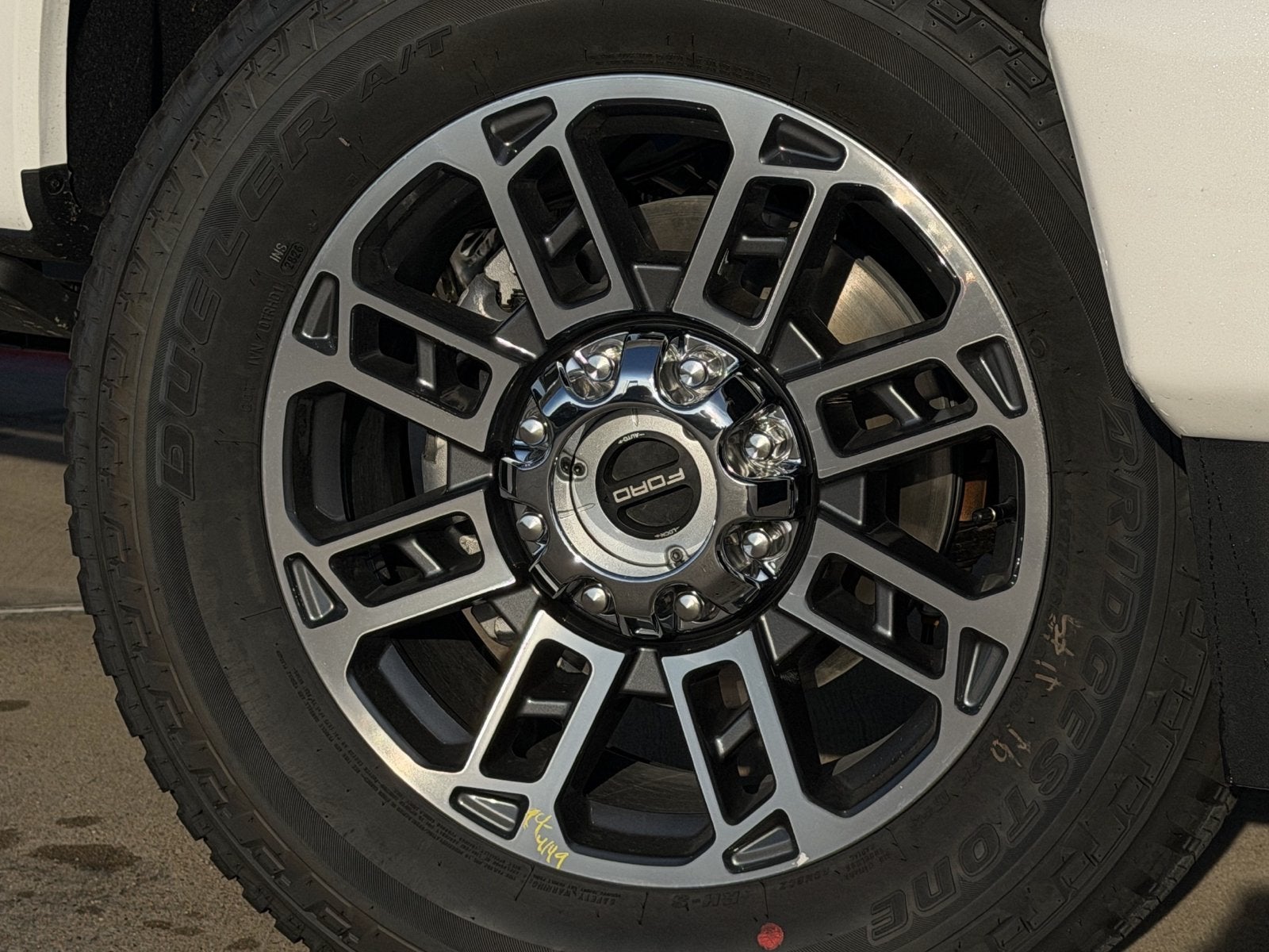 2027 Ford F-350SD Platinum