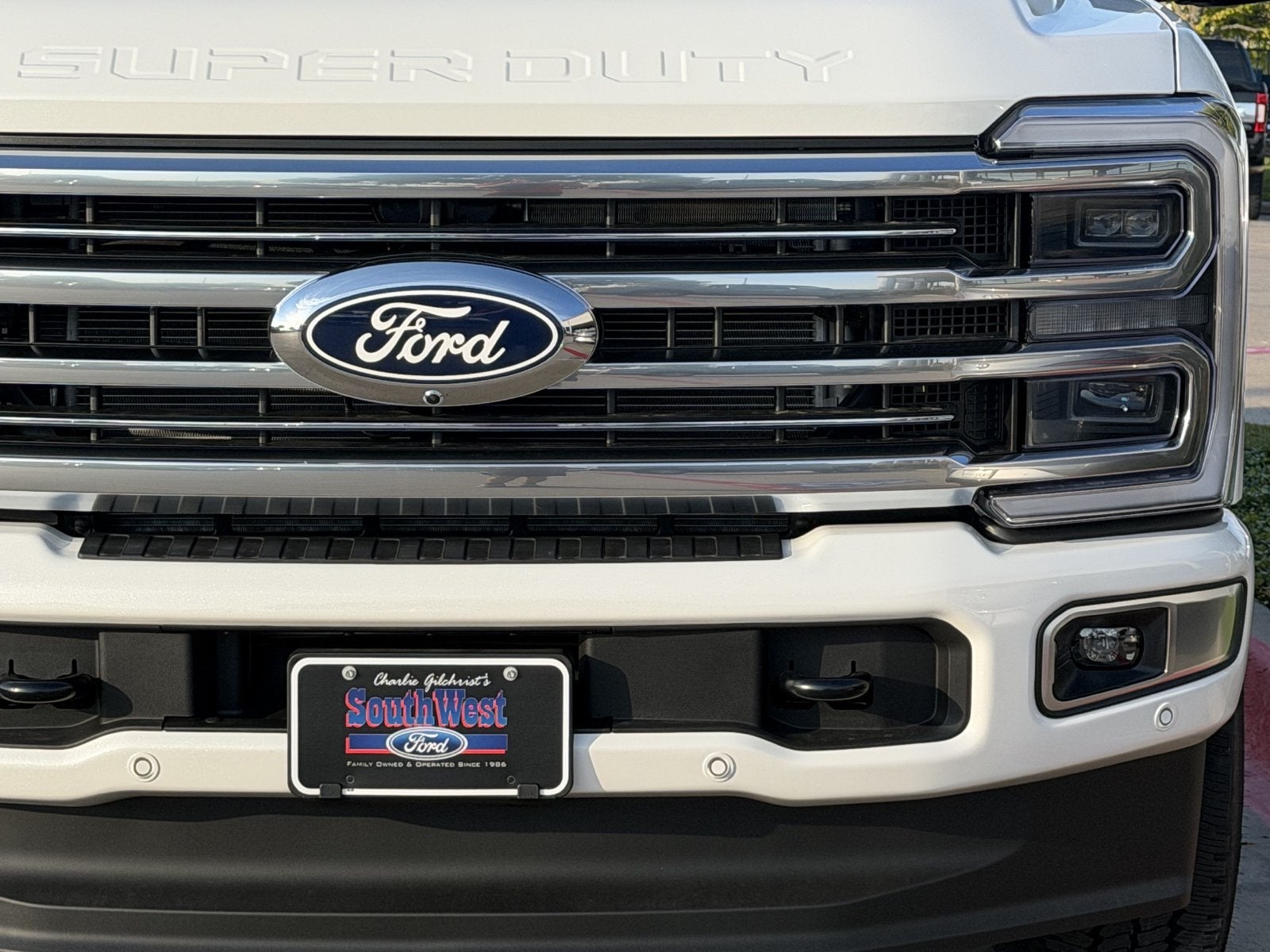 2027 Ford F-350SD Platinum