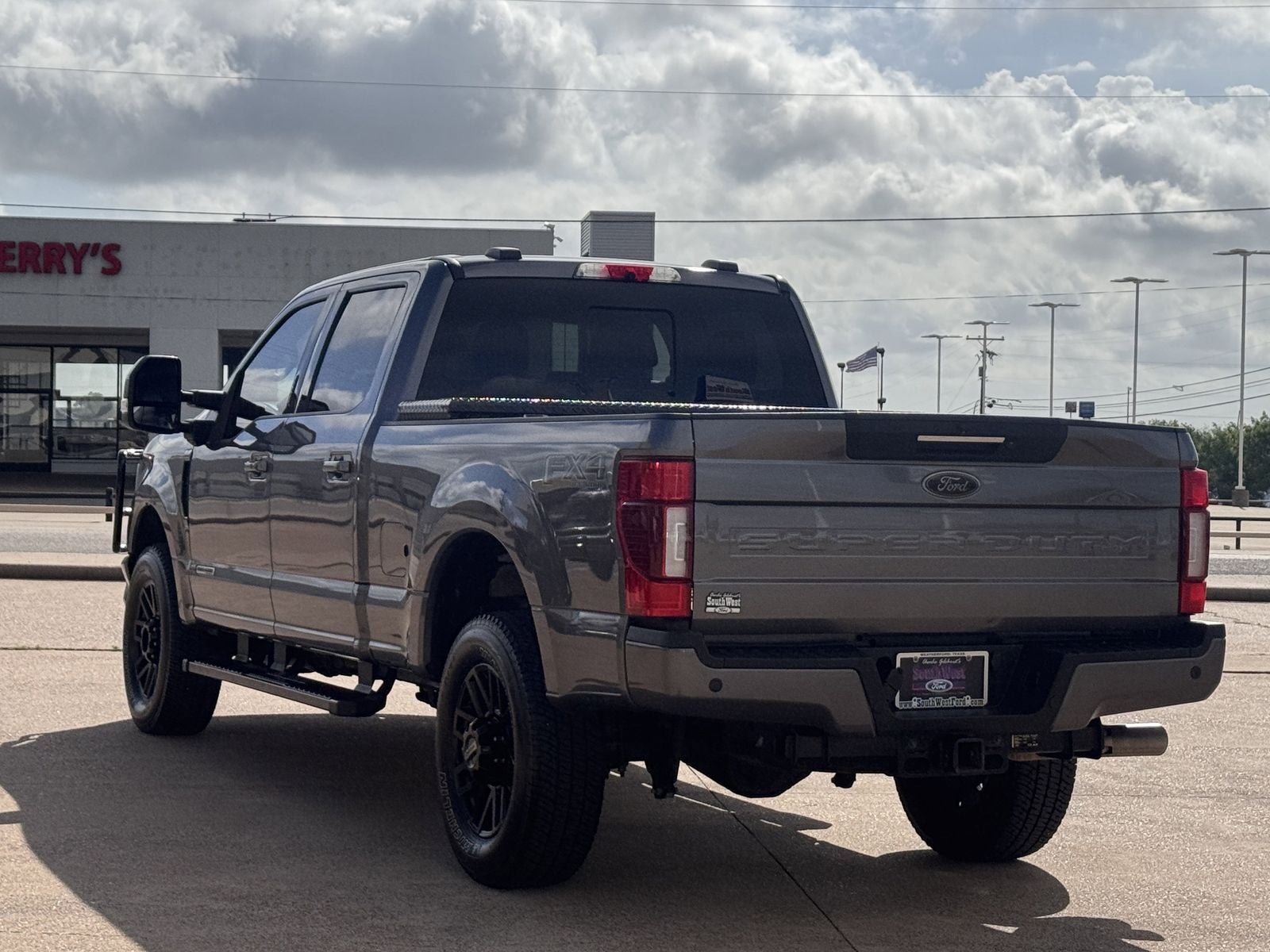 2022 Ford F-350SD Lariat