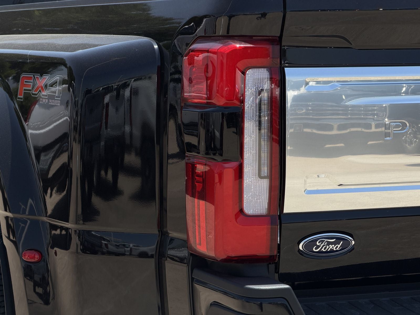 2026 Ford F-350SD Platinum DRW