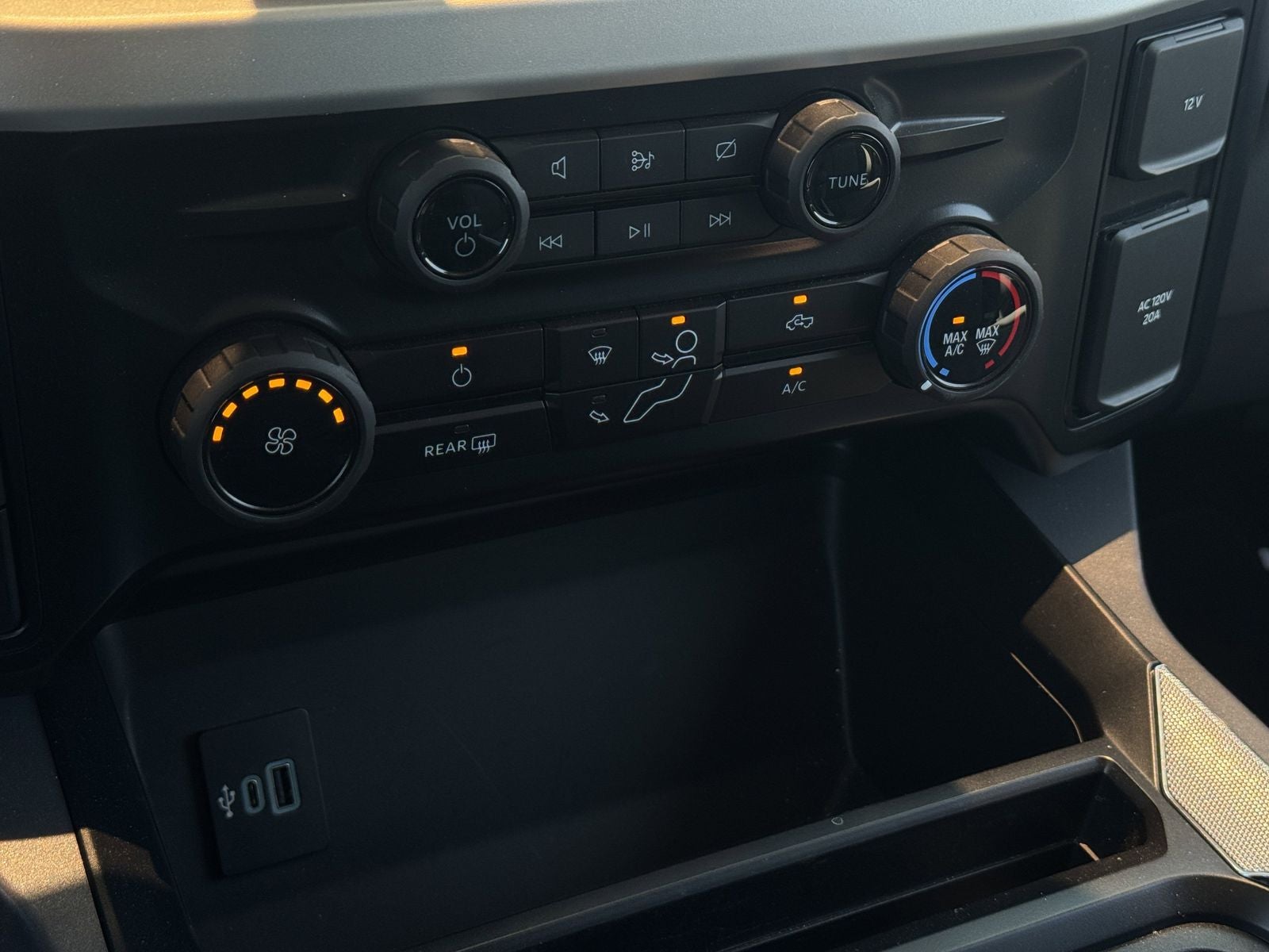 2024 Ford F-350SD XLT DRW
