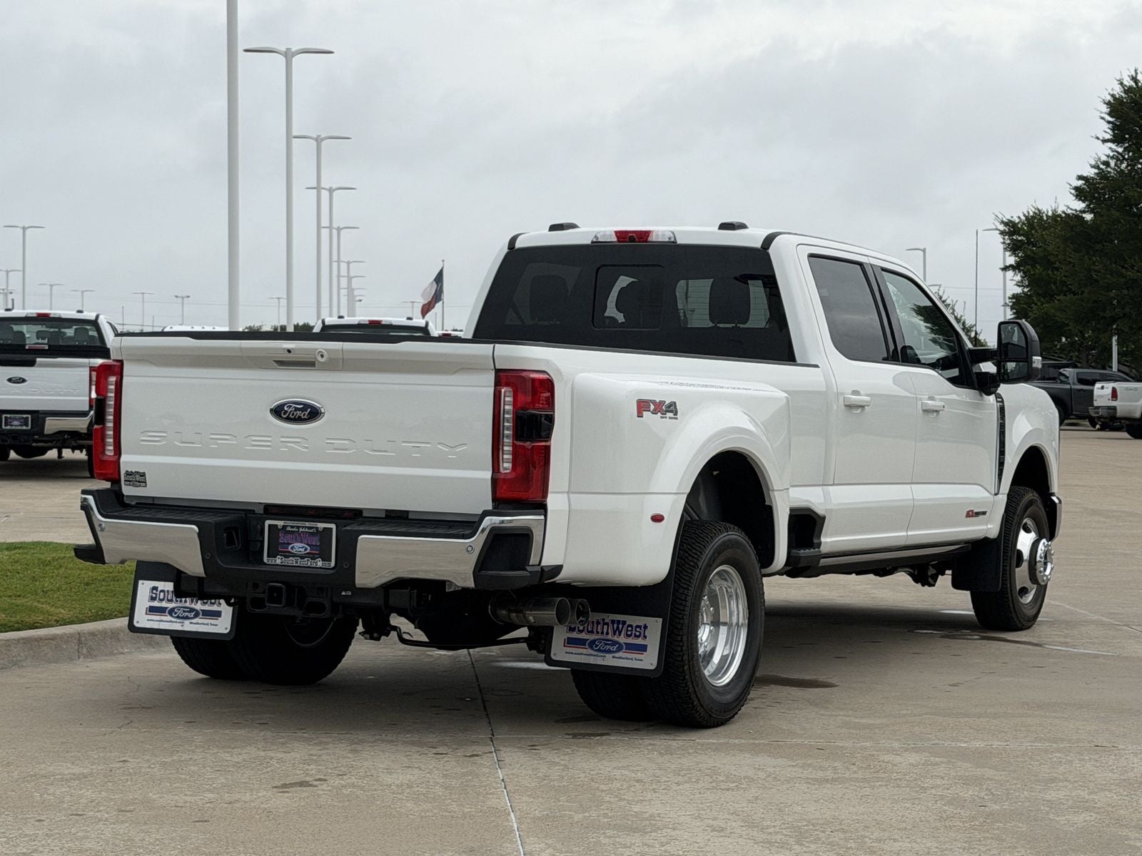 2026 Ford F-350SD Lariat Fleet