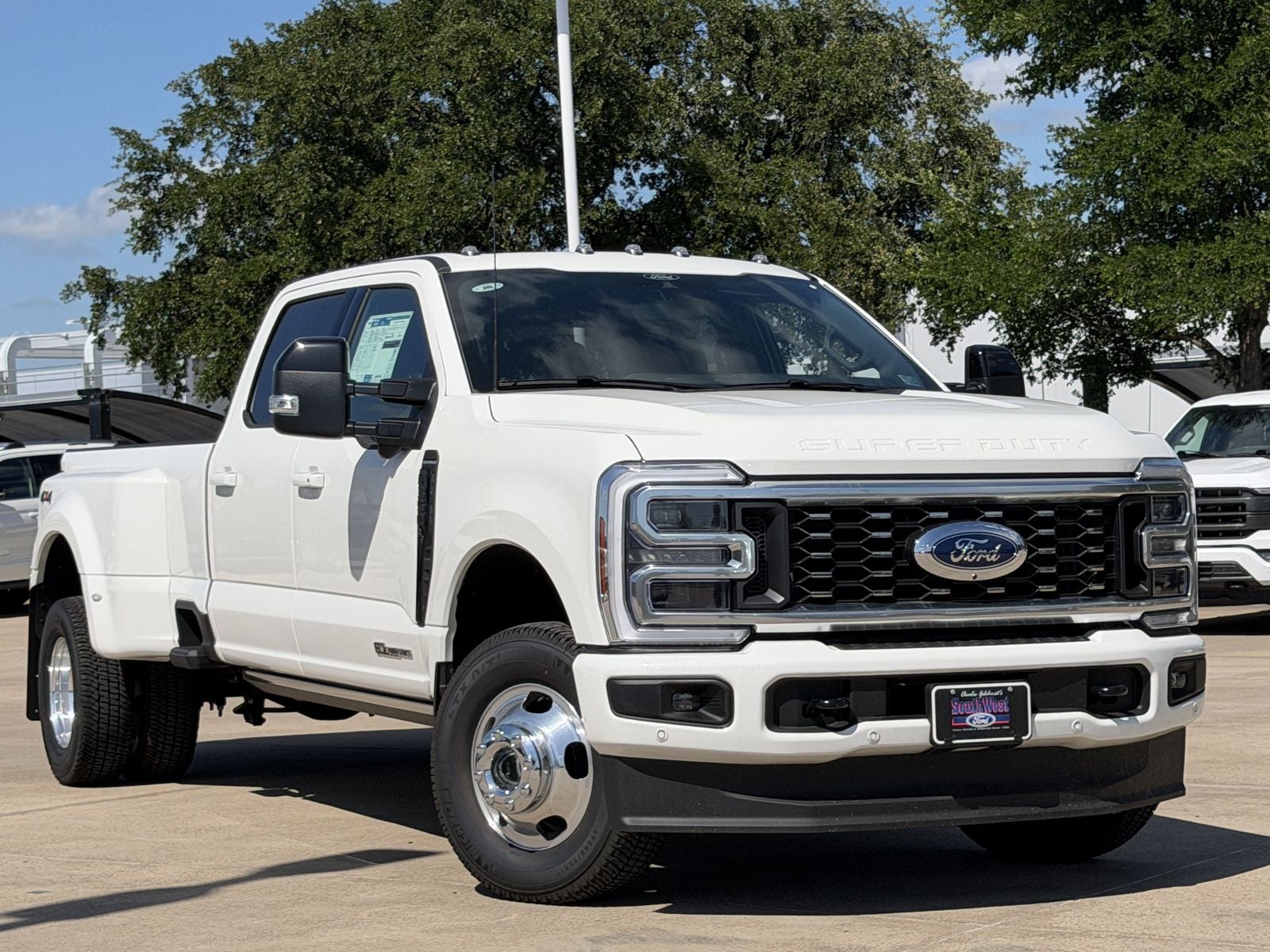 2026 Ford F-350SD Platinum DRW