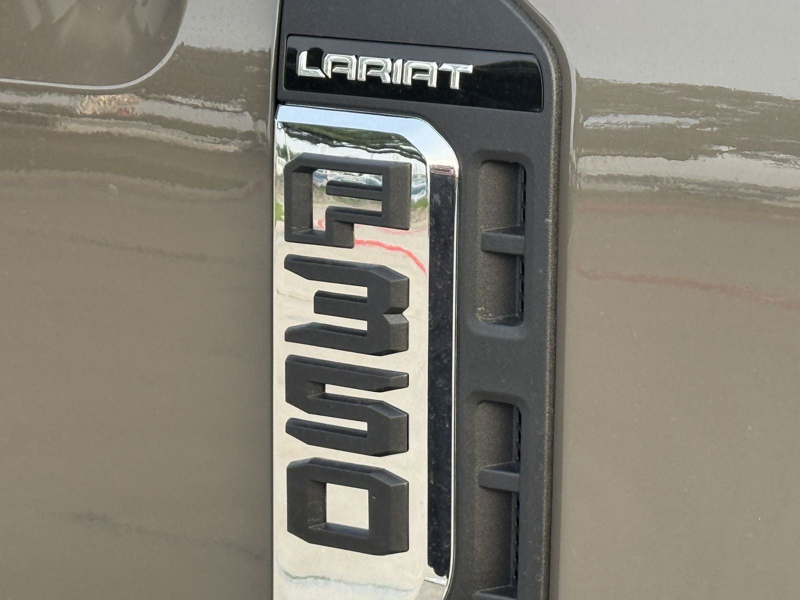 2026 Ford F-350SD Lariat DRW