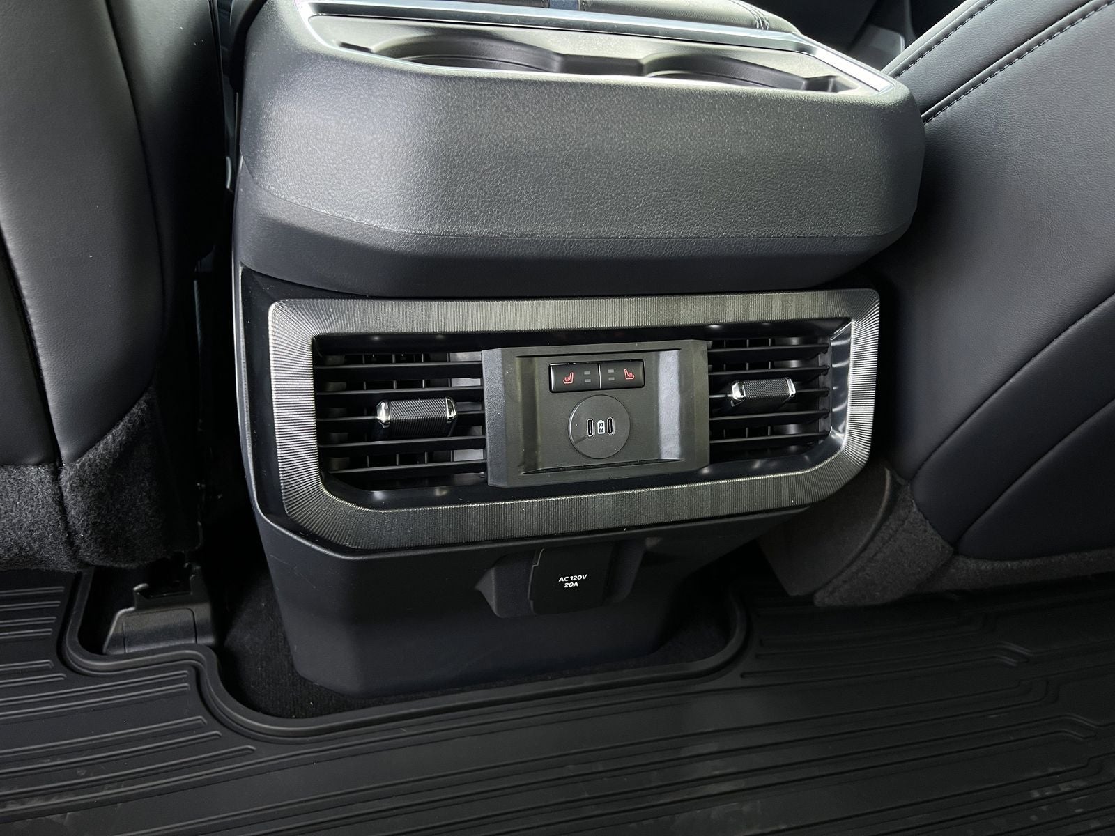 2026 Ford F-450SD Platinum DRW