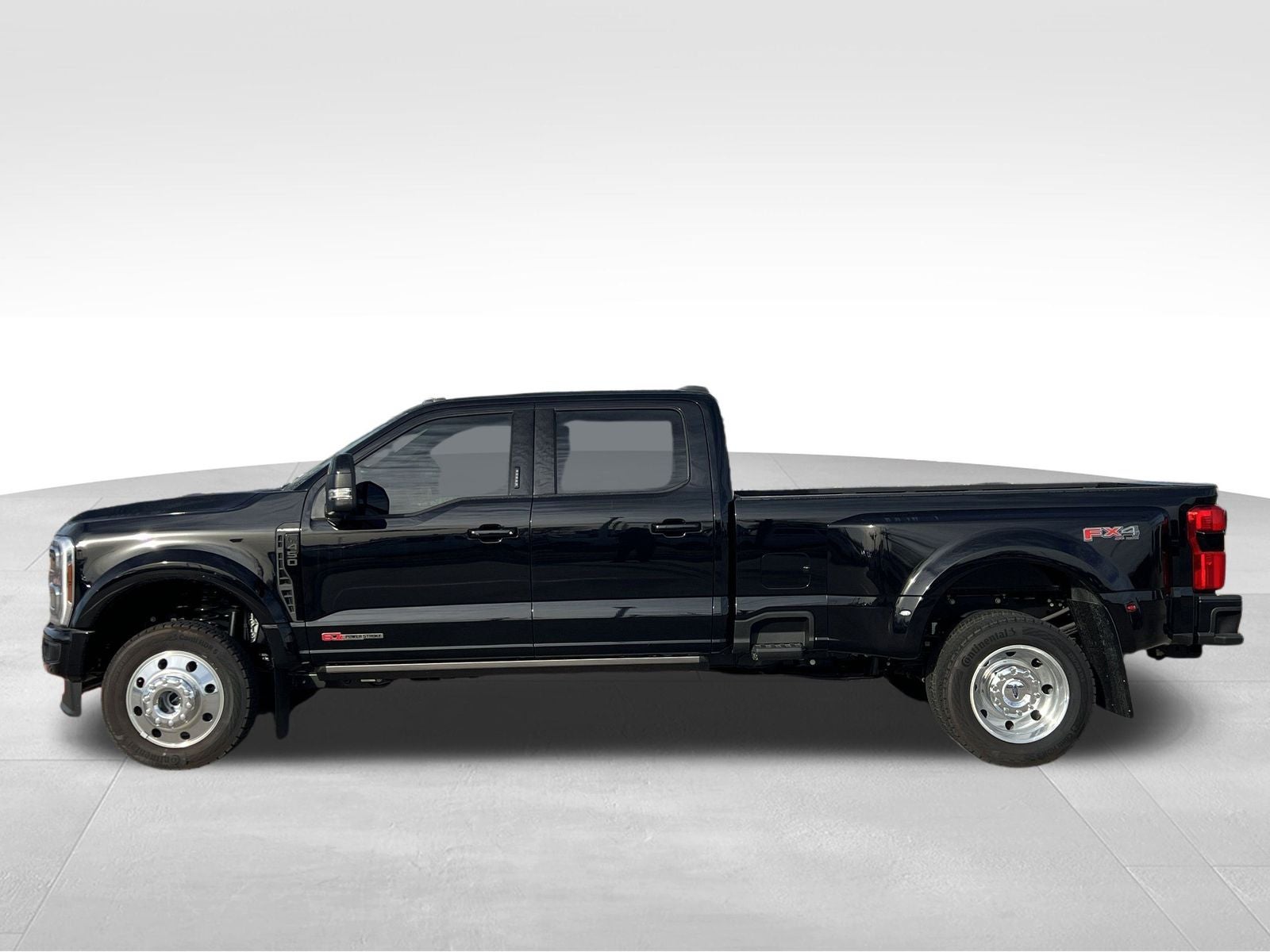 2026 Ford F-450SD Platinum DRW