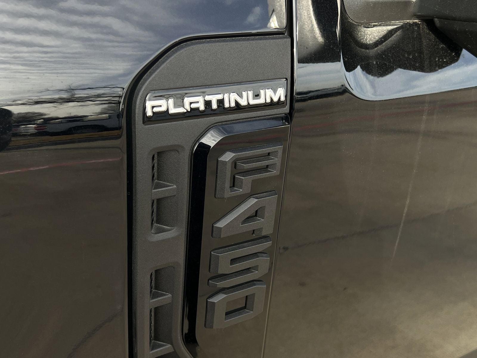 2026 Ford F-450SD Platinum DRW