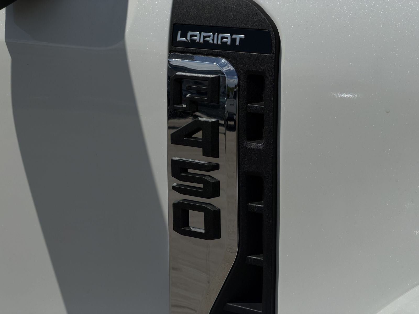 2026 Ford F-450SD Lariat DRW