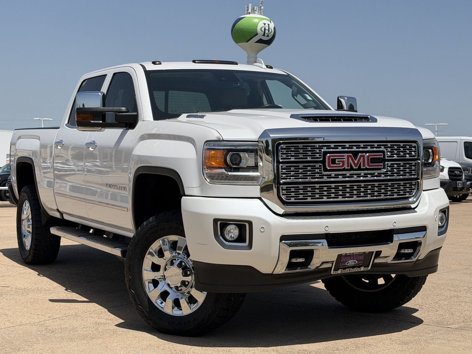 2018 GMC Sierra 2500HD Denali