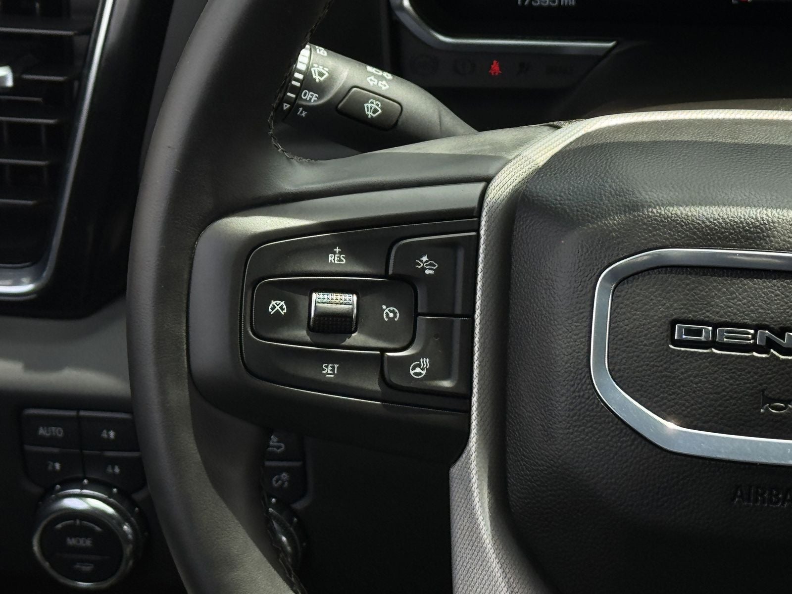 2025 GMC Sierra 2500HD Denali