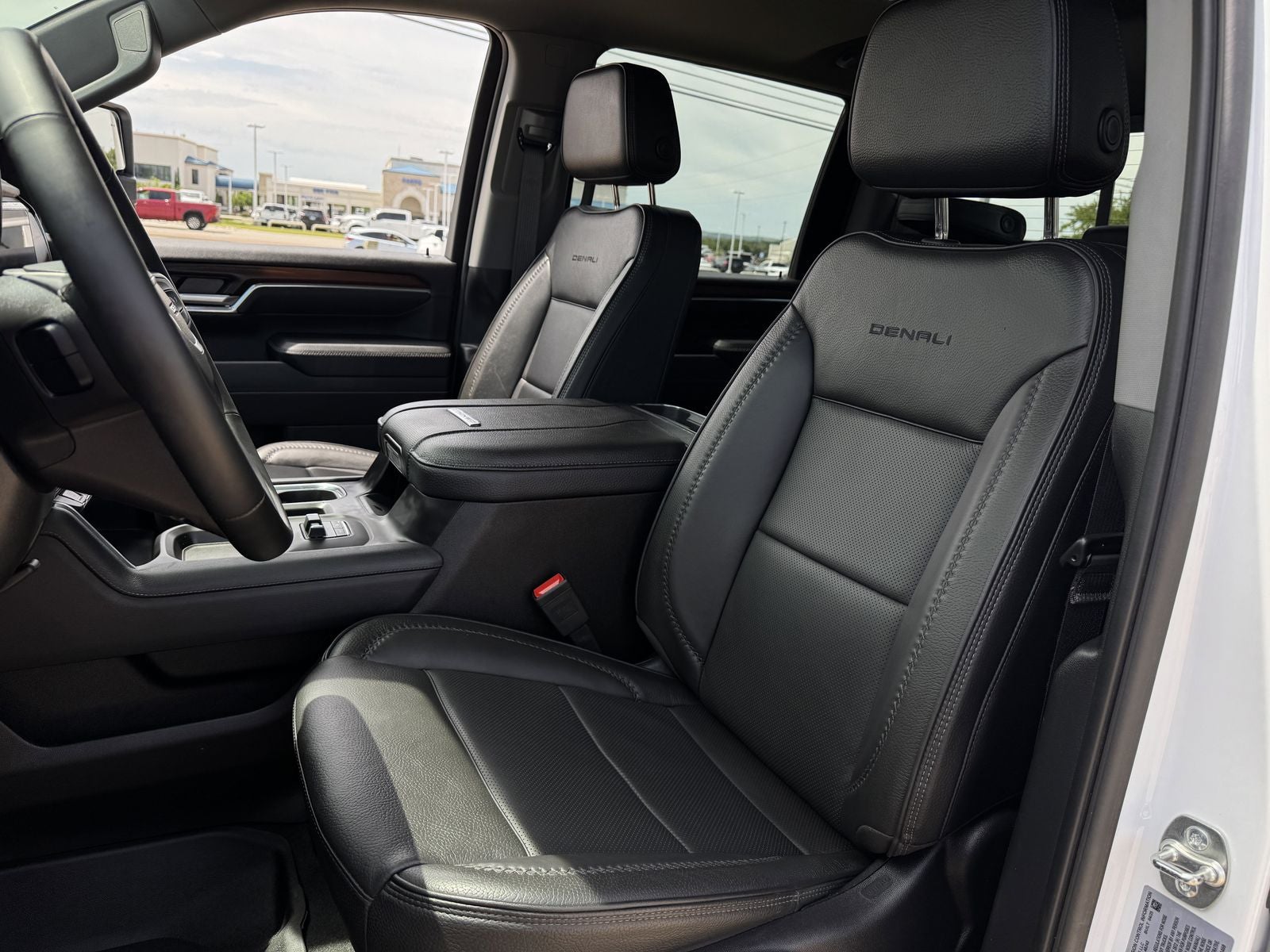 2025 GMC Sierra 2500HD Denali