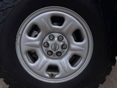 2023 Nissan Frontier S